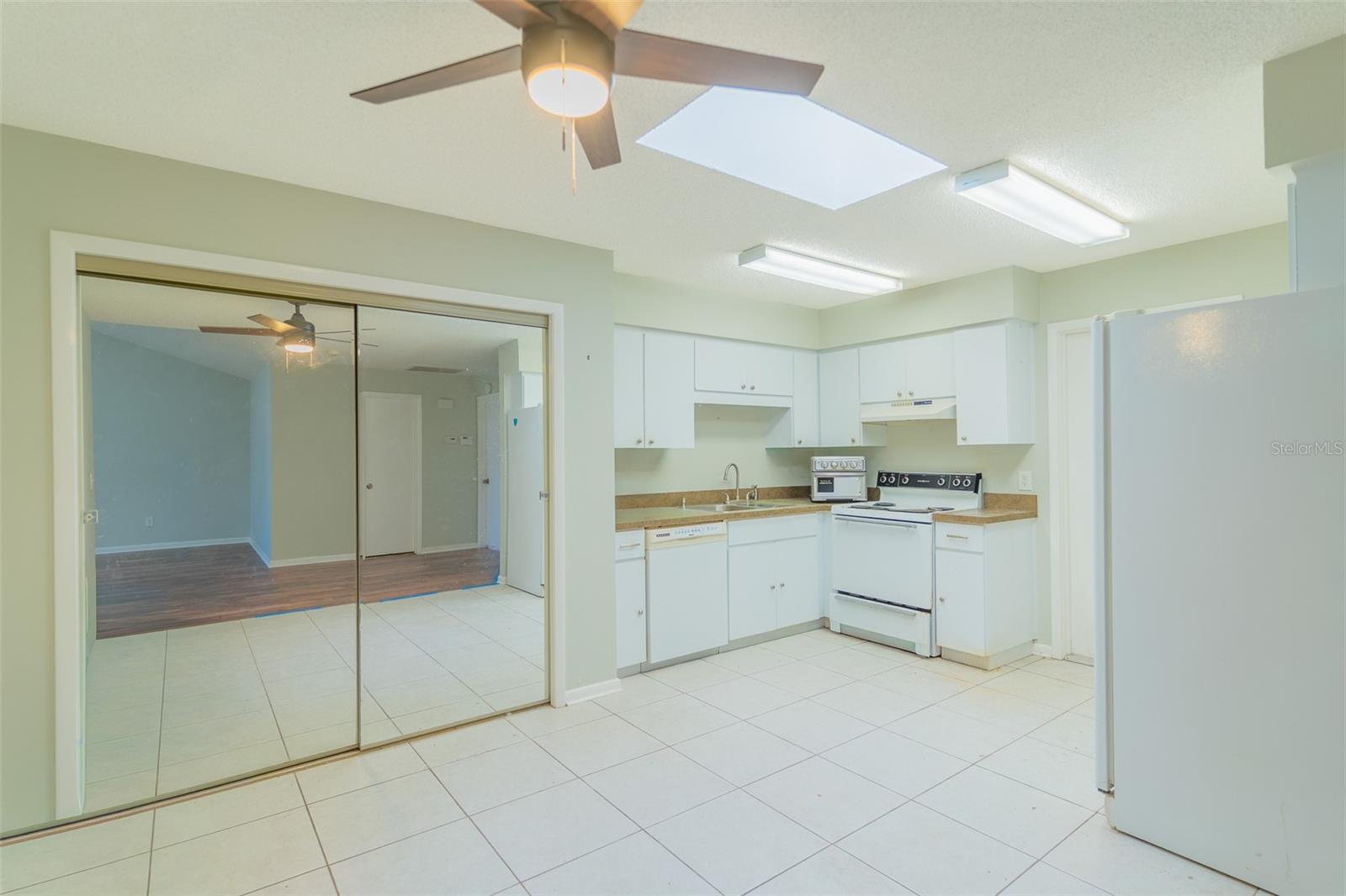 Image 8 of 19 For 24 Buck Circle