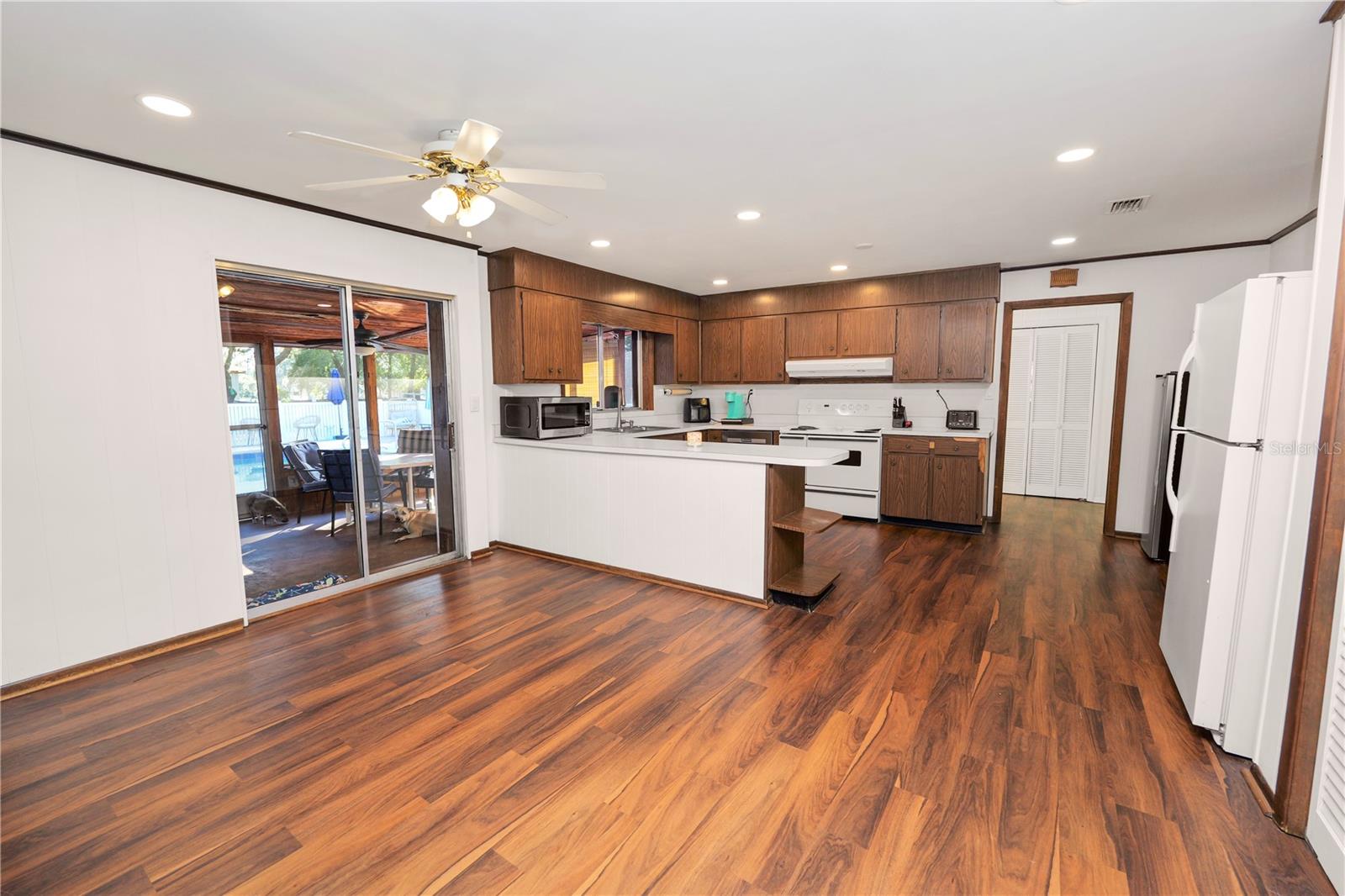 Image 20 of 75 For 4615 Old Polk City Road