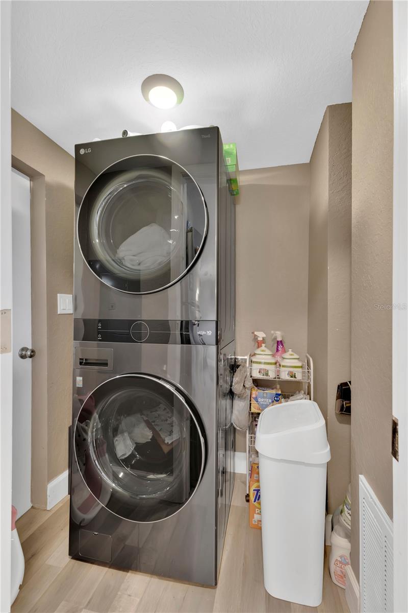 Image 11 of 36 For 10810 Sportsman Trail