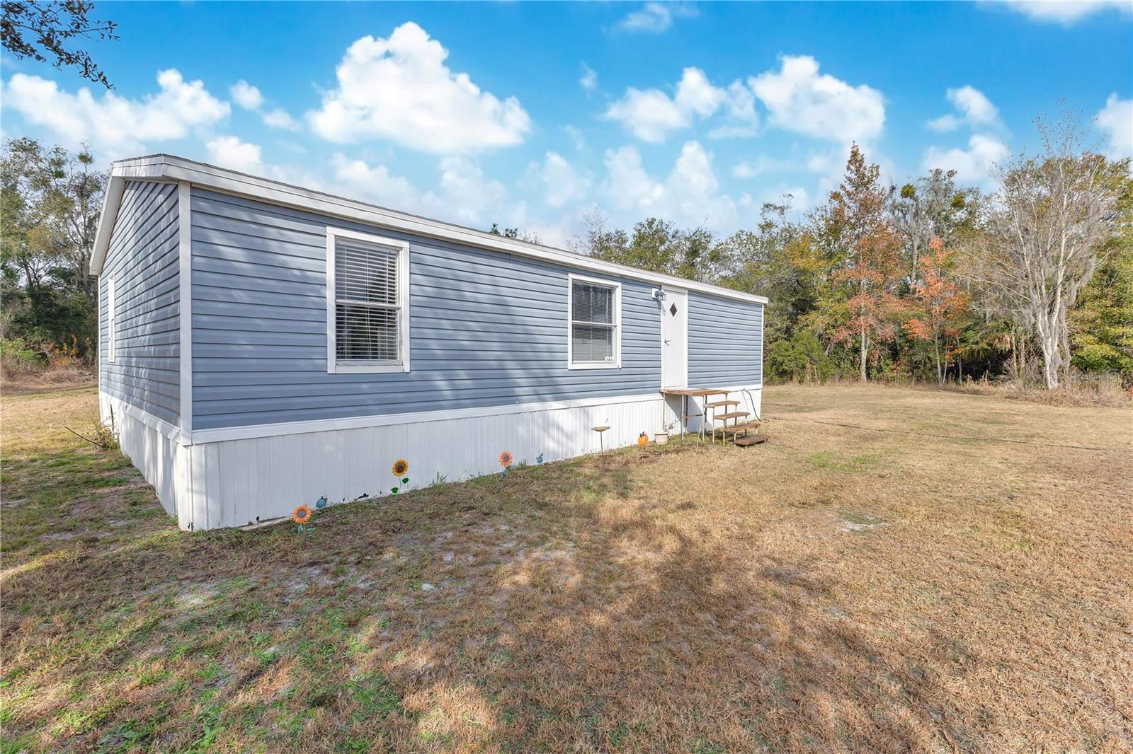 Image 2 of 36 For 10810 Sportsman Trail