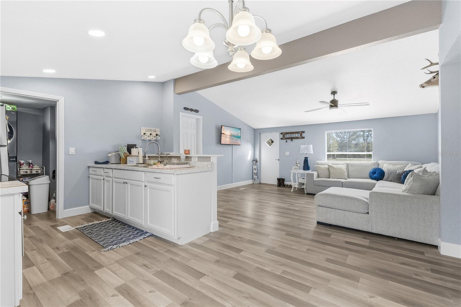 Image 6 of 36 For 10810 Sportsman Trail