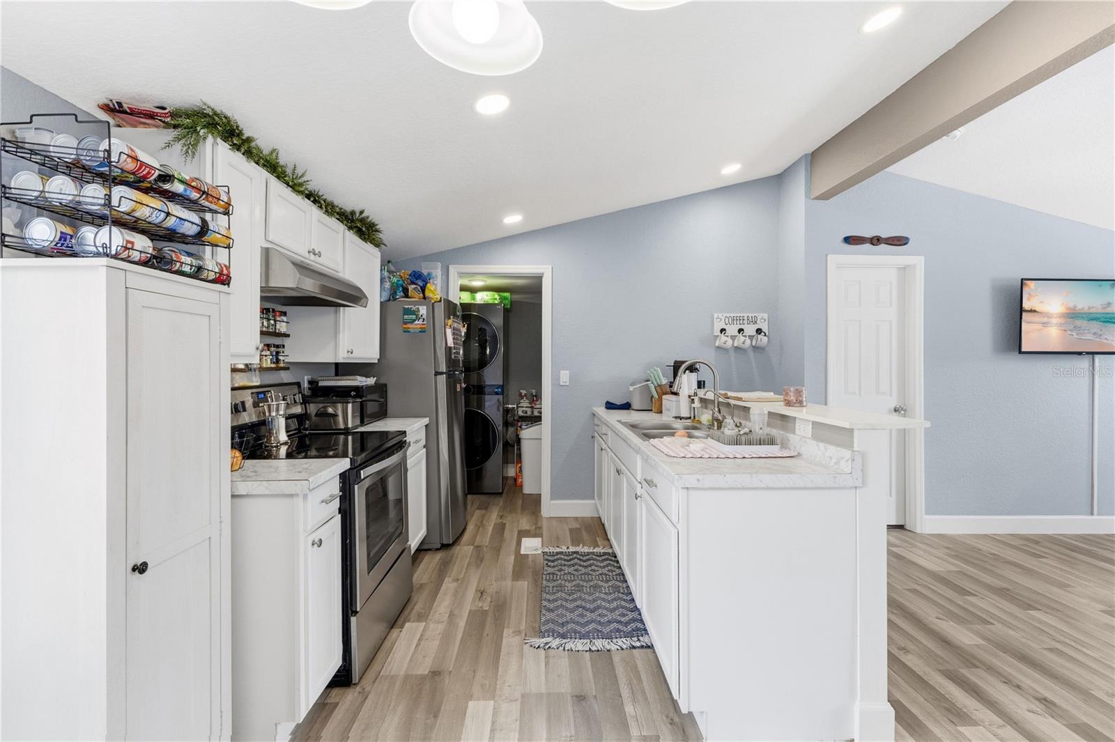 Image 9 of 36 For 10810 Sportsman Trail