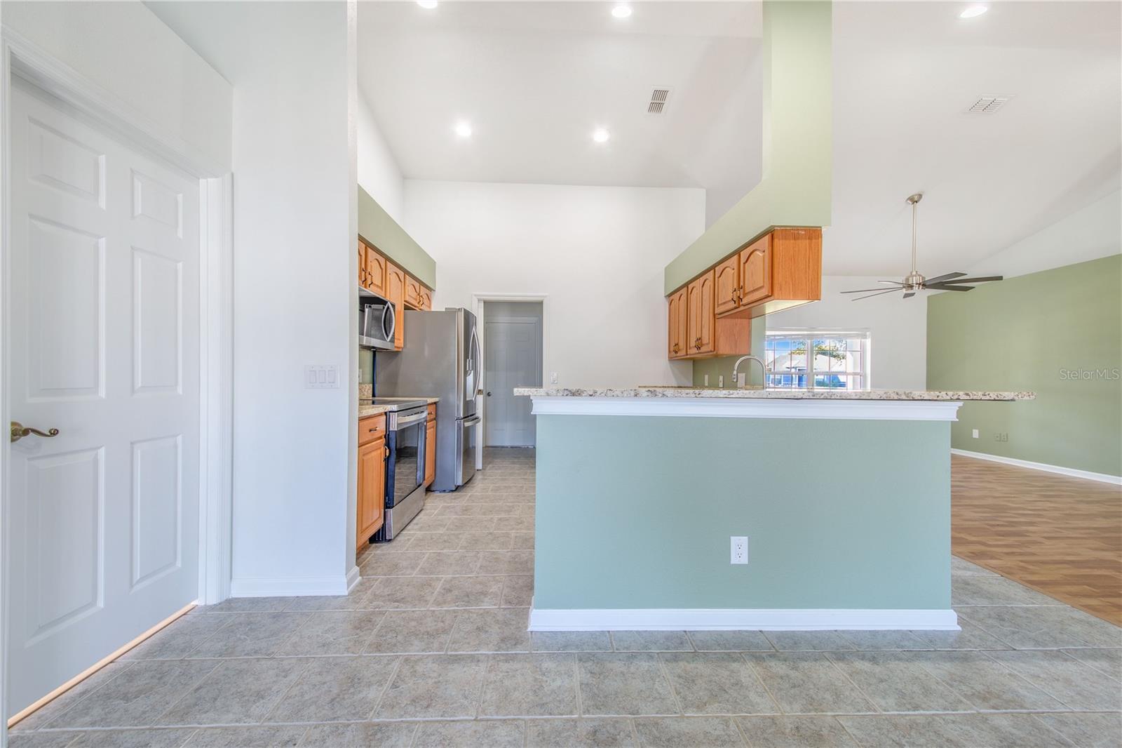 Image 17 of 38 For 2017 Misty Morning Drive