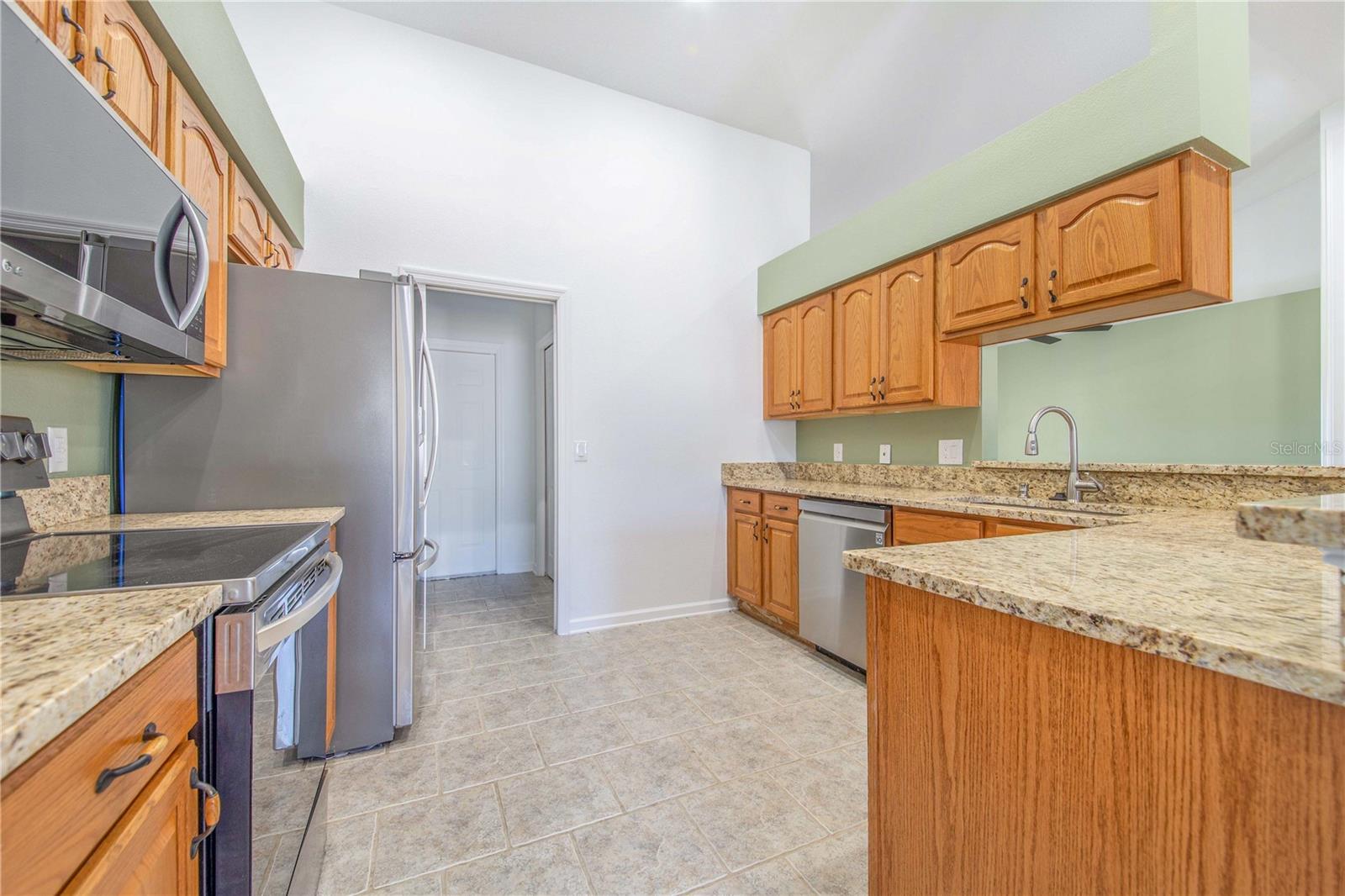 Image 18 of 38 For 2017 Misty Morning Drive