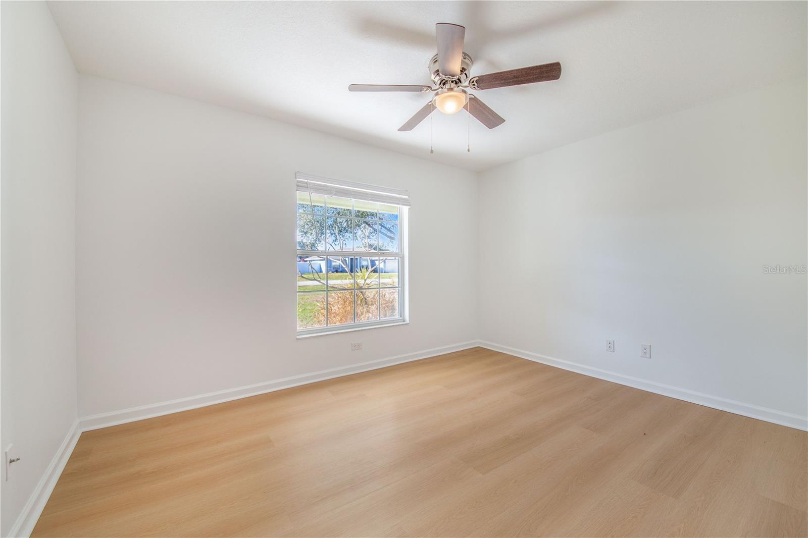 Image 28 of 38 For 2017 Misty Morning Drive