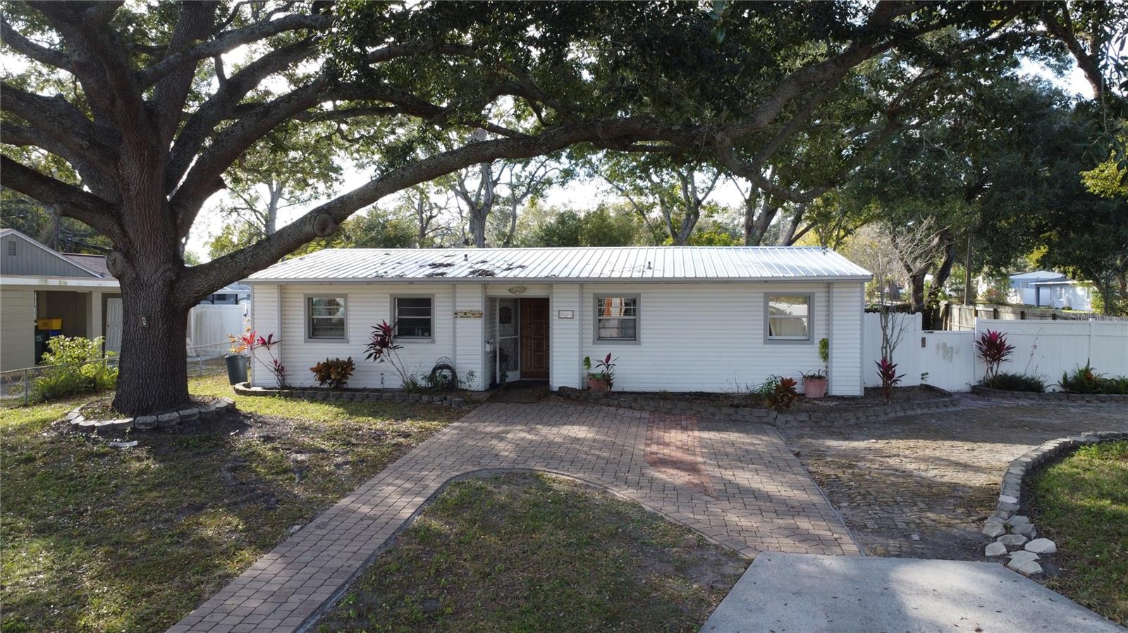 Image 2 of 39 For 530 Belleview Avenue