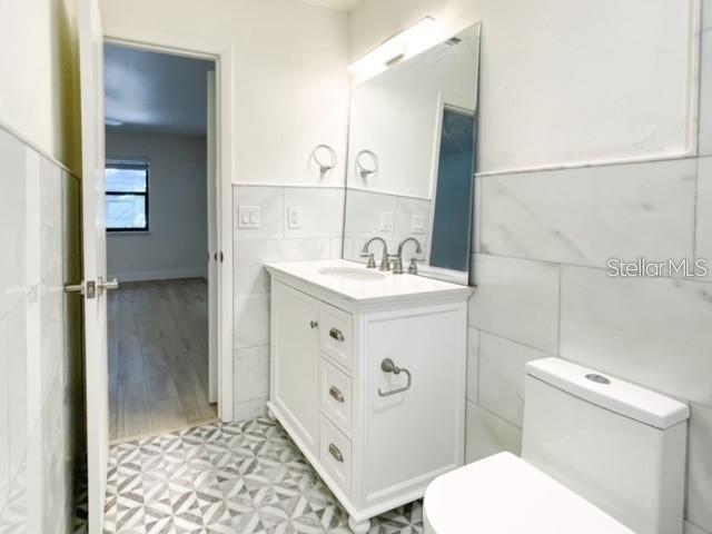 Image 8 of 8 For 716 Angelina Lane A