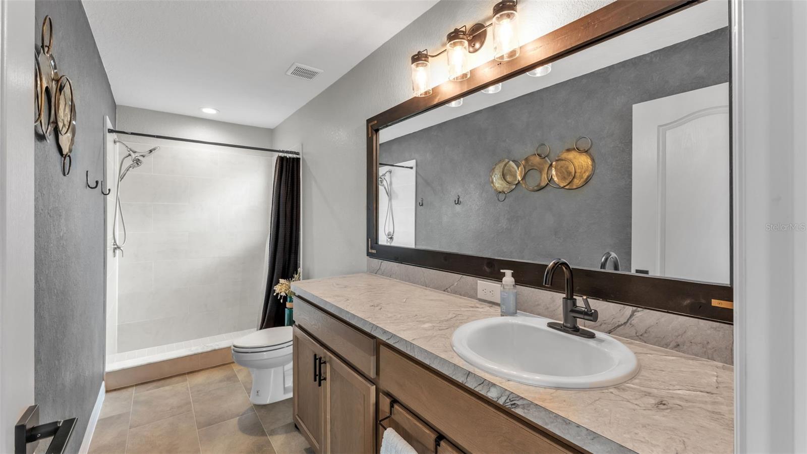 Image 19 of 39 For 2979 Kohen Court