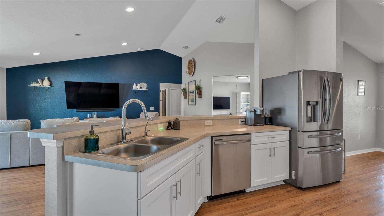 Image 5 of 39 For 2979 Kohen Court