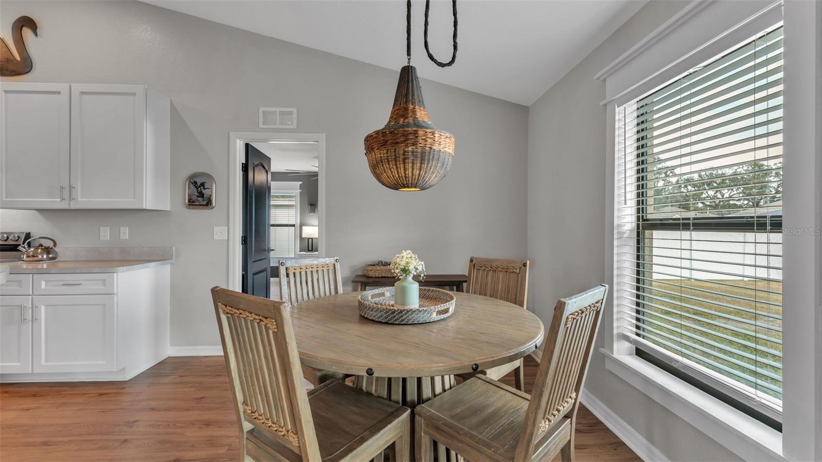 Image 7 of 39 For 2979 Kohen Court