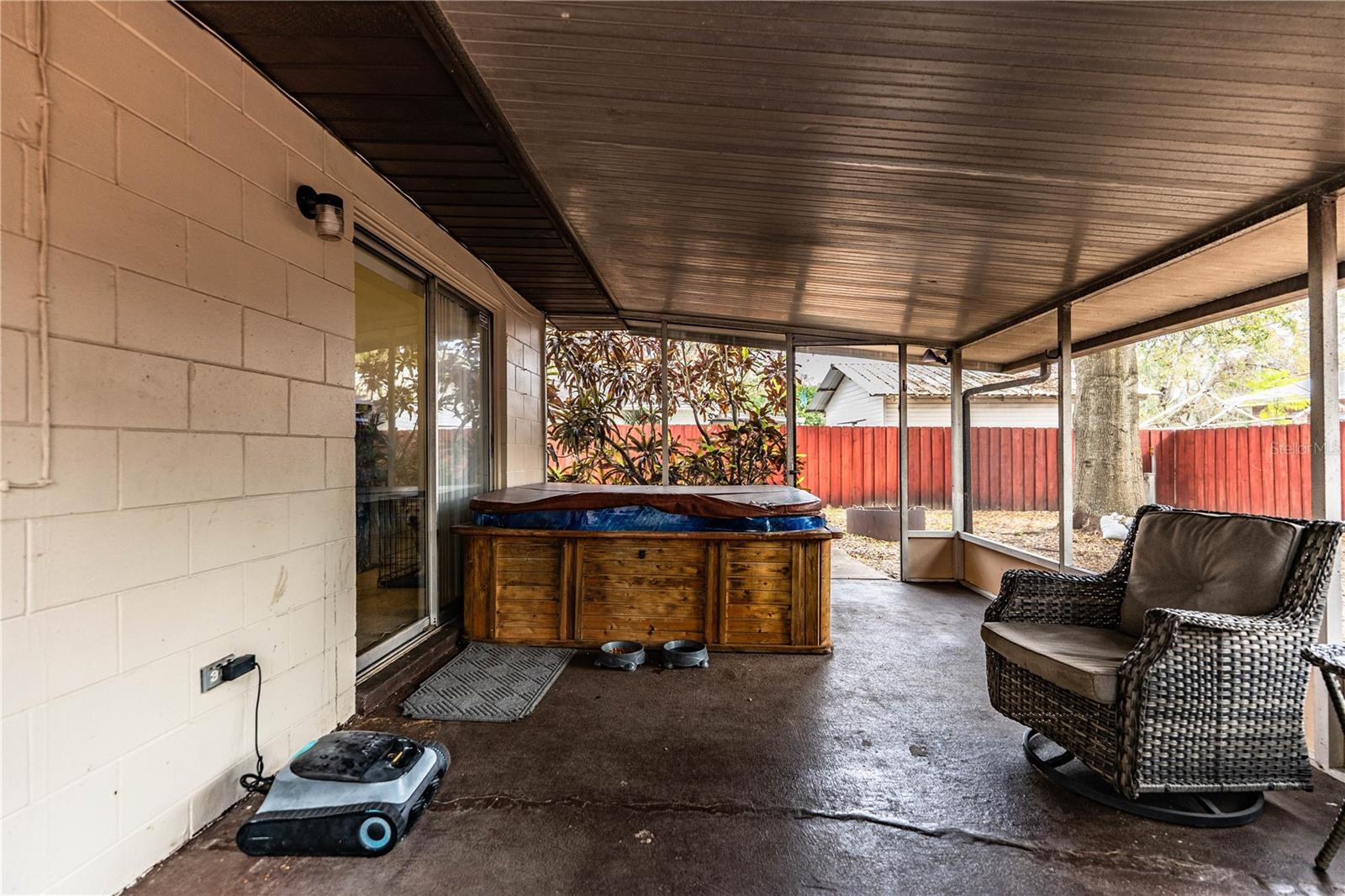 Image 40 of 75 For 207 24th Court Sw