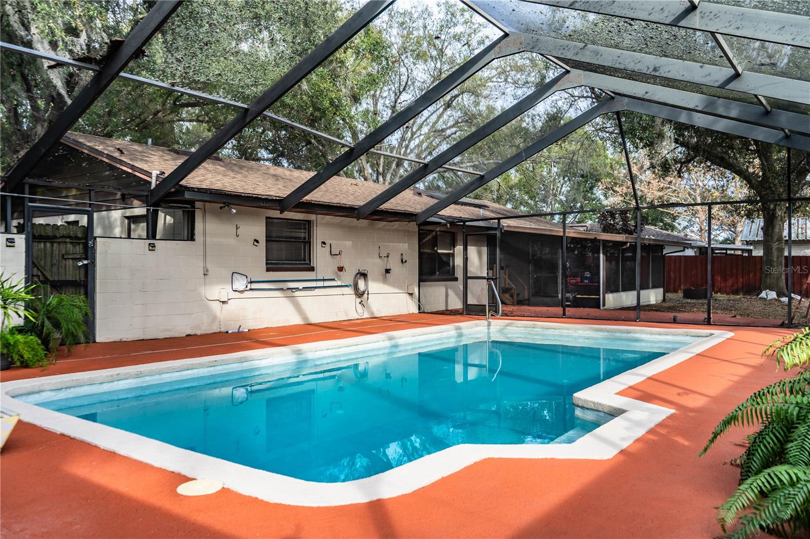 Image 45 of 75 For 207 24th Court Sw