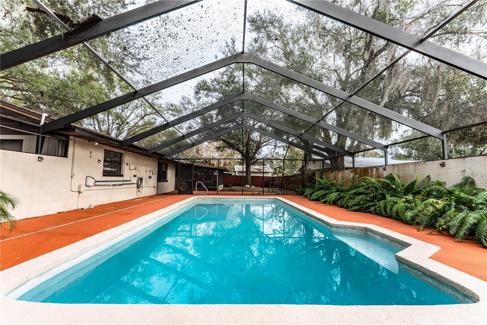 Image 49 of 75 For 207 24th Court Sw