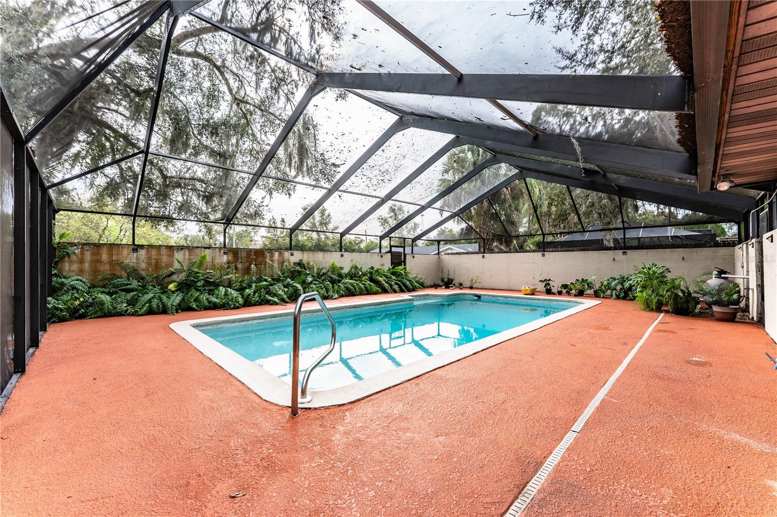 Image 50 of 75 For 207 24th Court Sw