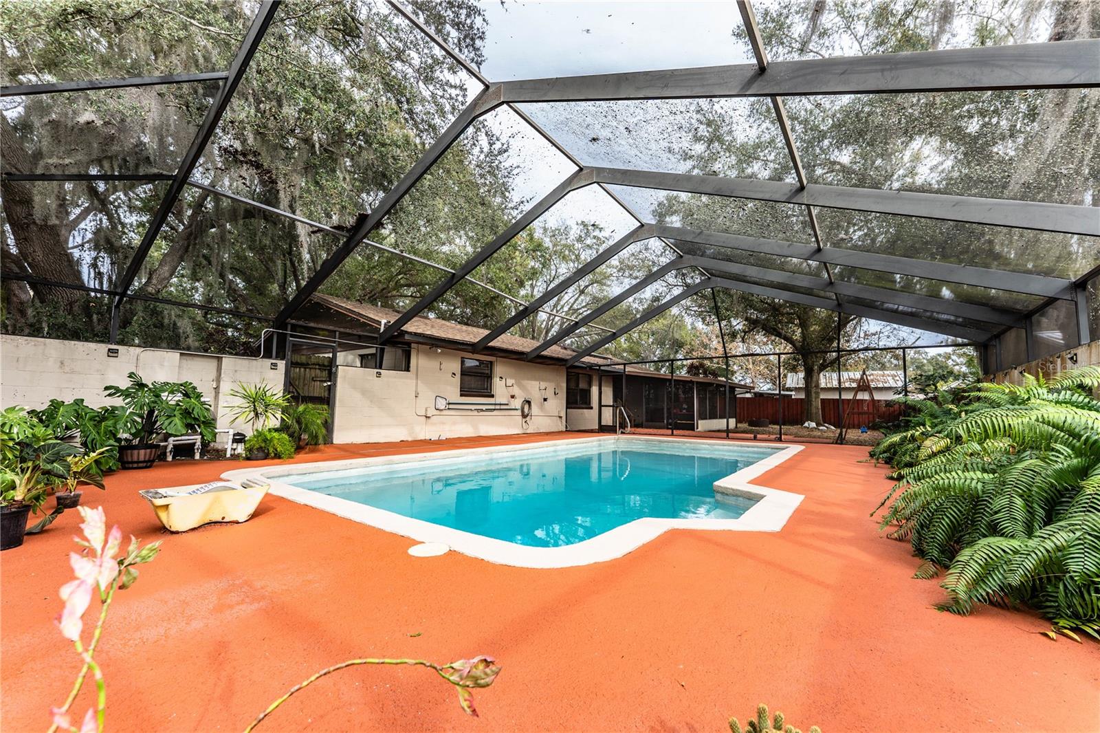 Image 52 of 75 For 207 24th Court Sw