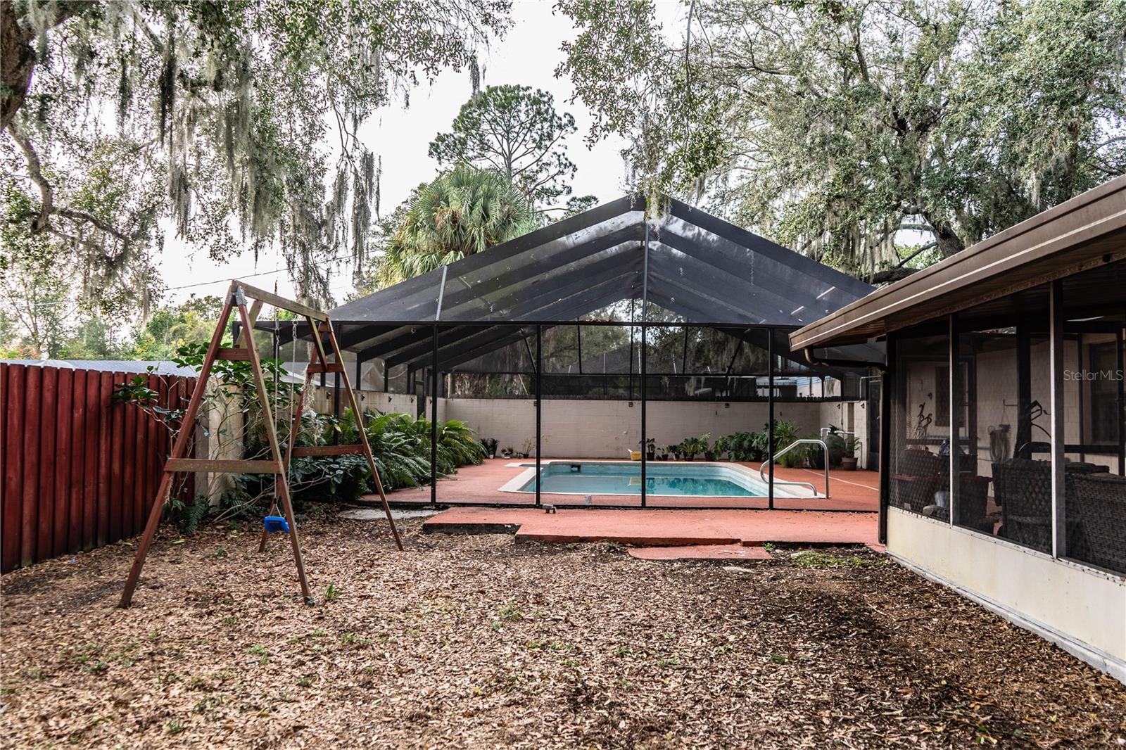 Image 53 of 75 For 207 24th Court Sw