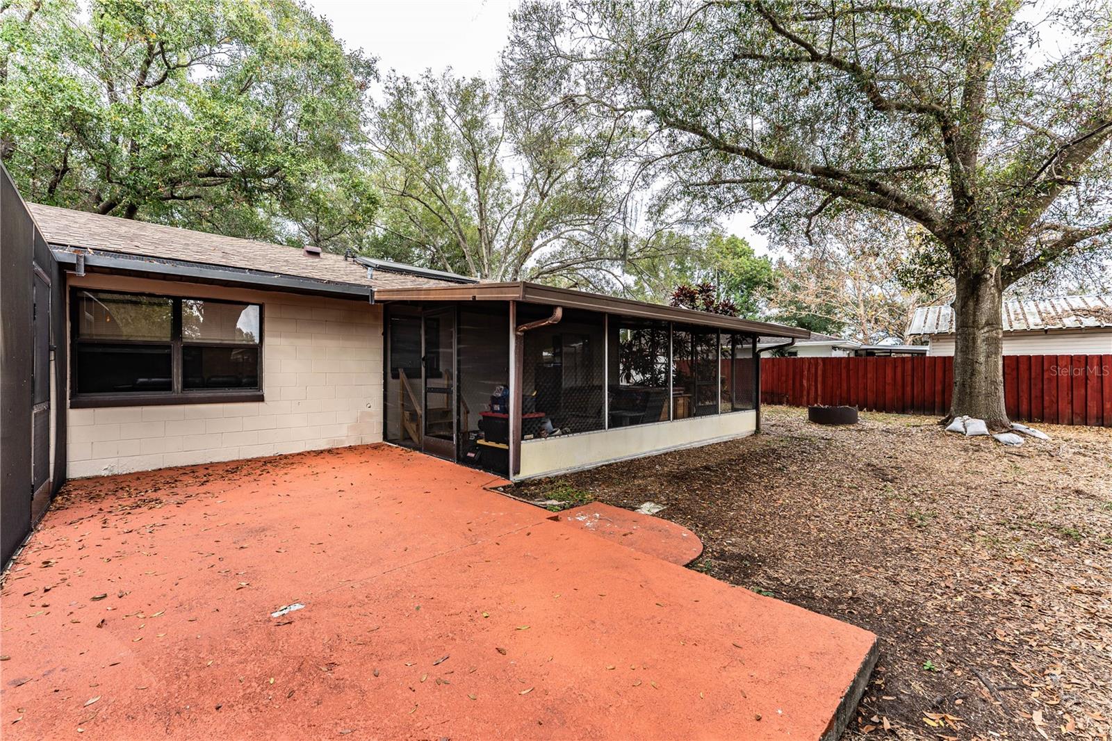 Image 56 of 75 For 207 24th Court Sw