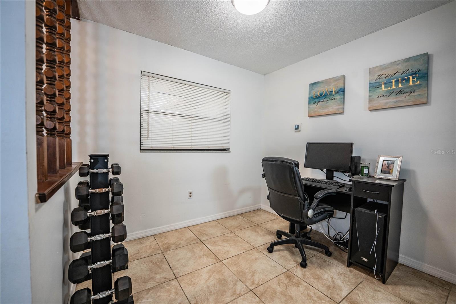 Image 8 of 75 For 207 24th Court Sw