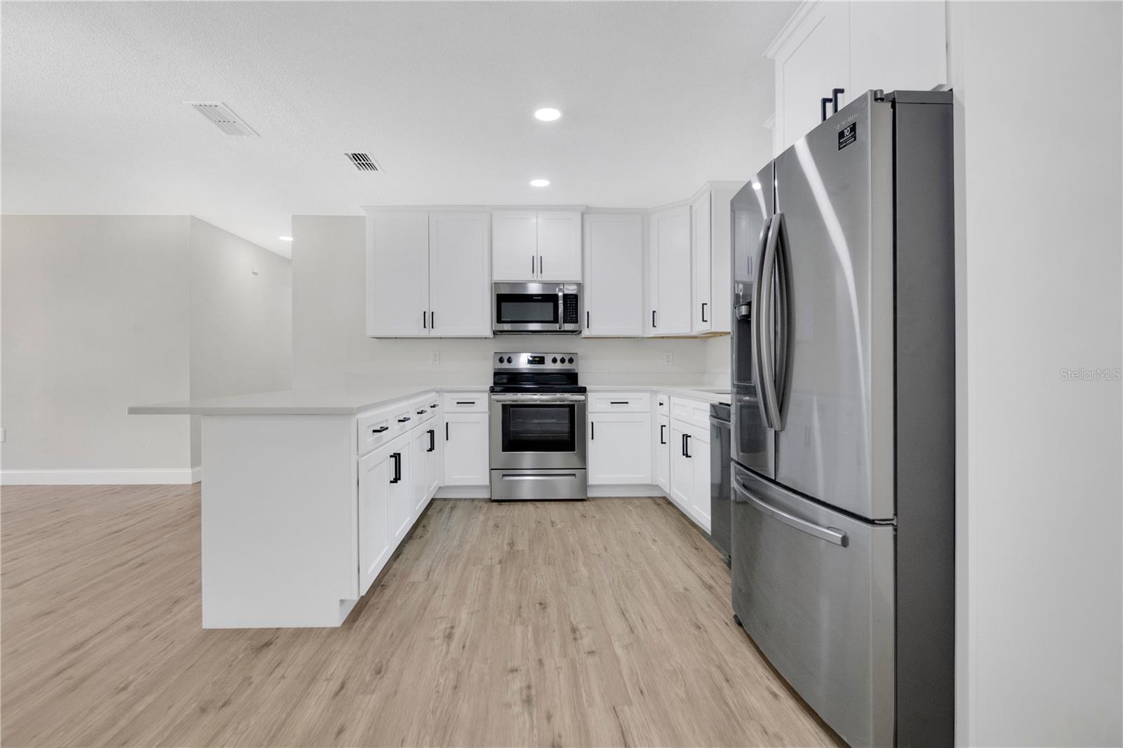 Image 10 of 31 For 1033 Wildwood W