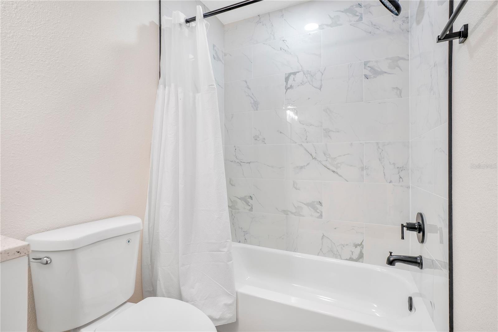 Image 24 of 31 For 1033 Wildwood W