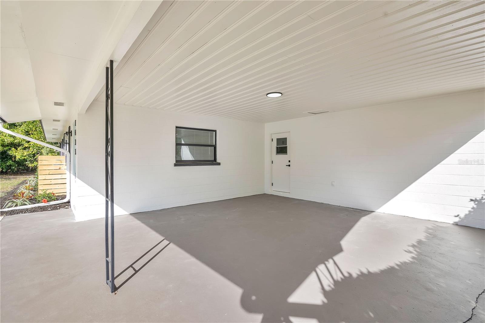 Image 31 of 31 For 1033 Wildwood W