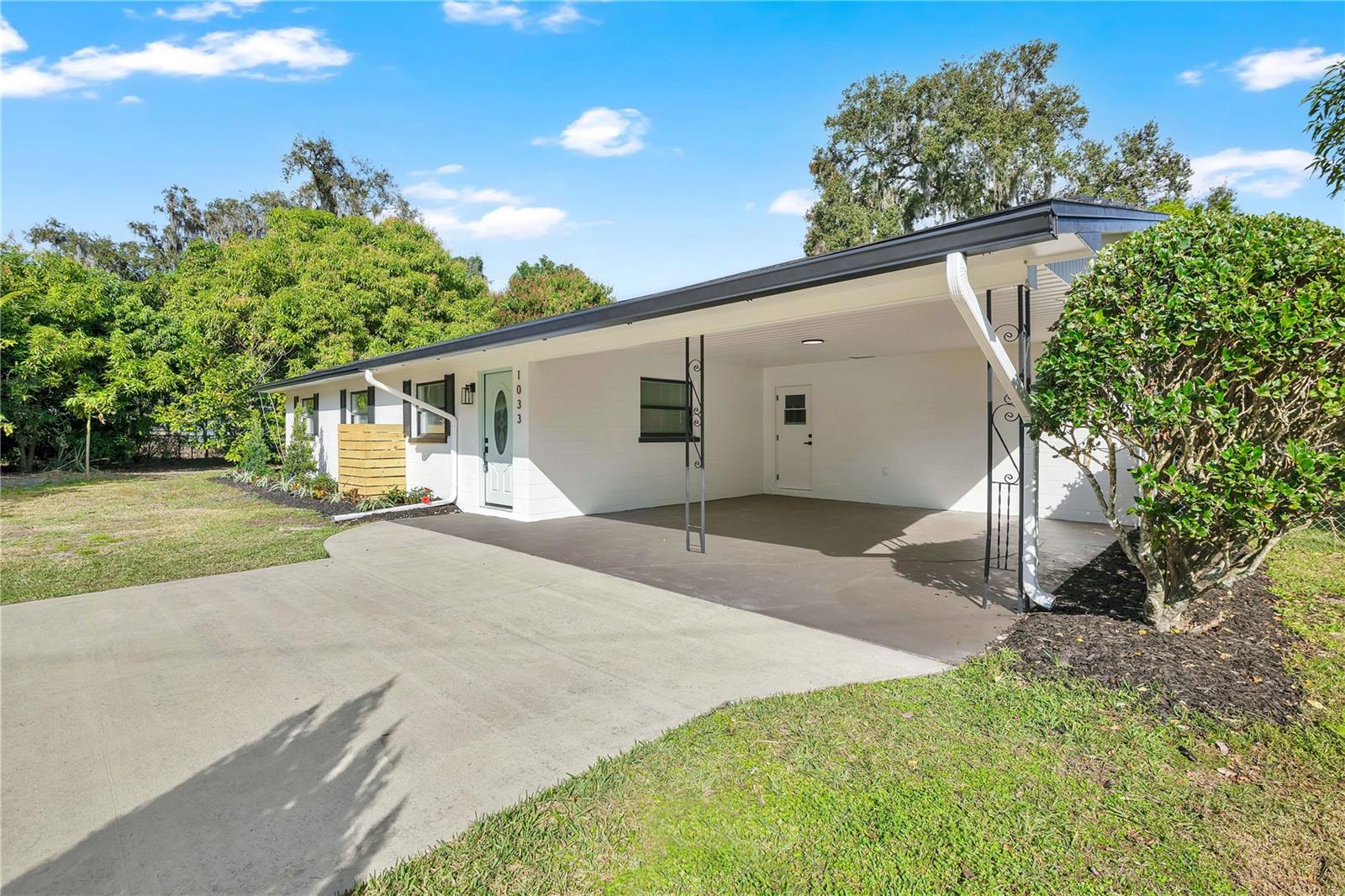 Image 5 of 31 For 1033 Wildwood W