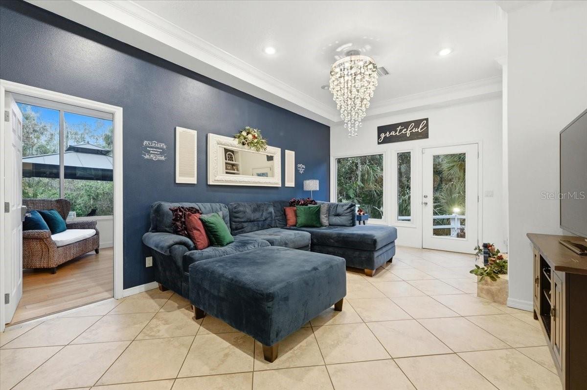 Listing photo id 17 for 4703 Rambling River Road