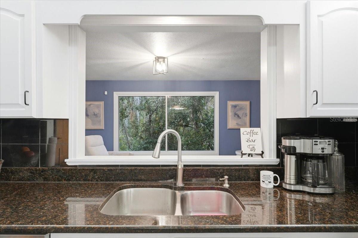 Listing photo id 36 for 4703 Rambling River Road