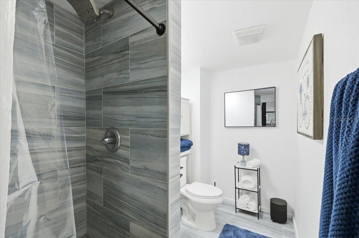 Listing photo id 41 for 4703 Rambling River Road