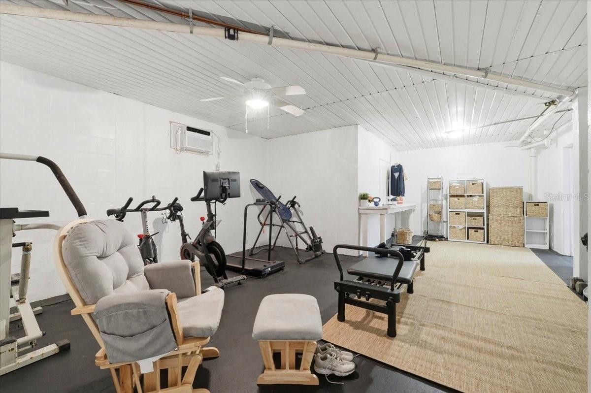 Listing photo id 45 for 4703 Rambling River Road