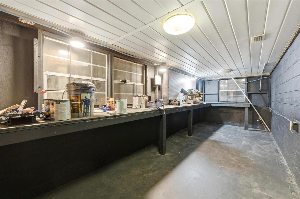 Listing photo id 51 for 4703 Rambling River Road