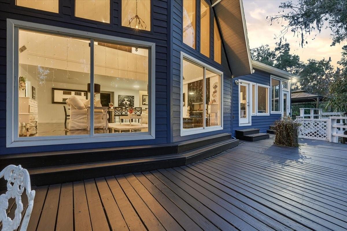 Listing photo id 54 for 4703 Rambling River Road