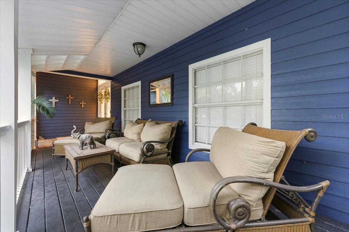 Listing photo id 5 for 4703 Rambling River Road