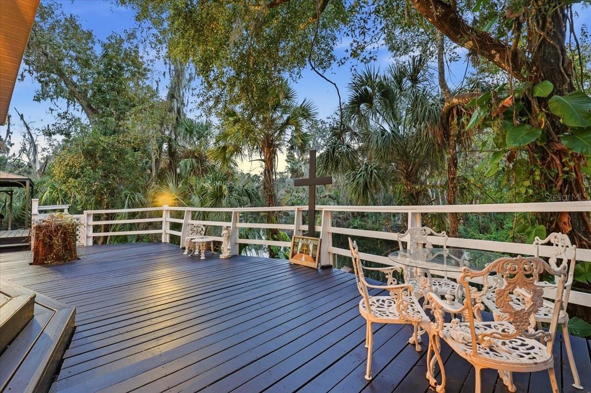 Listing photo id 6 for 4703 Rambling River Road