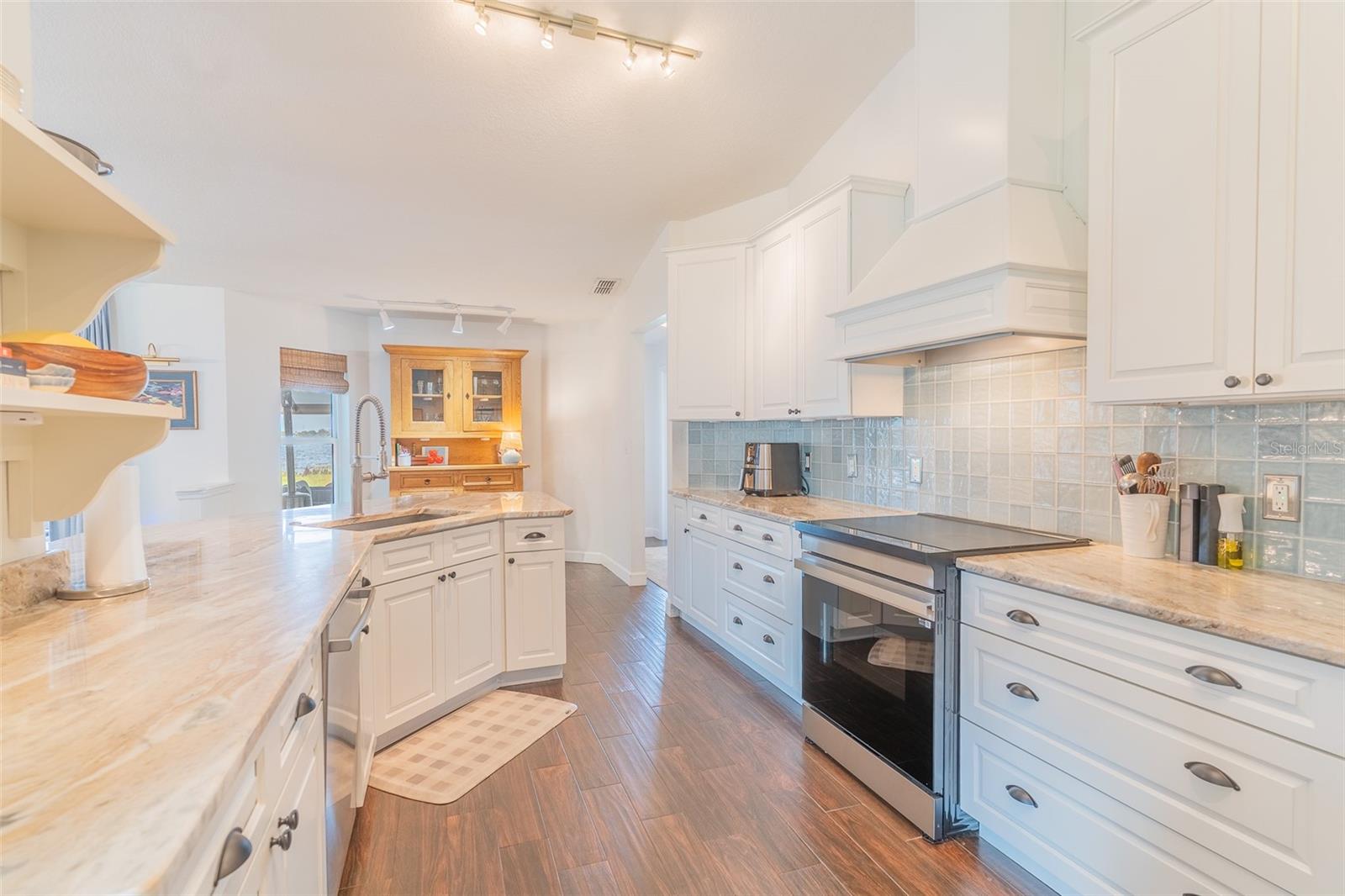 Image 10 of 43 For 2336 Cannon Terrace Nw