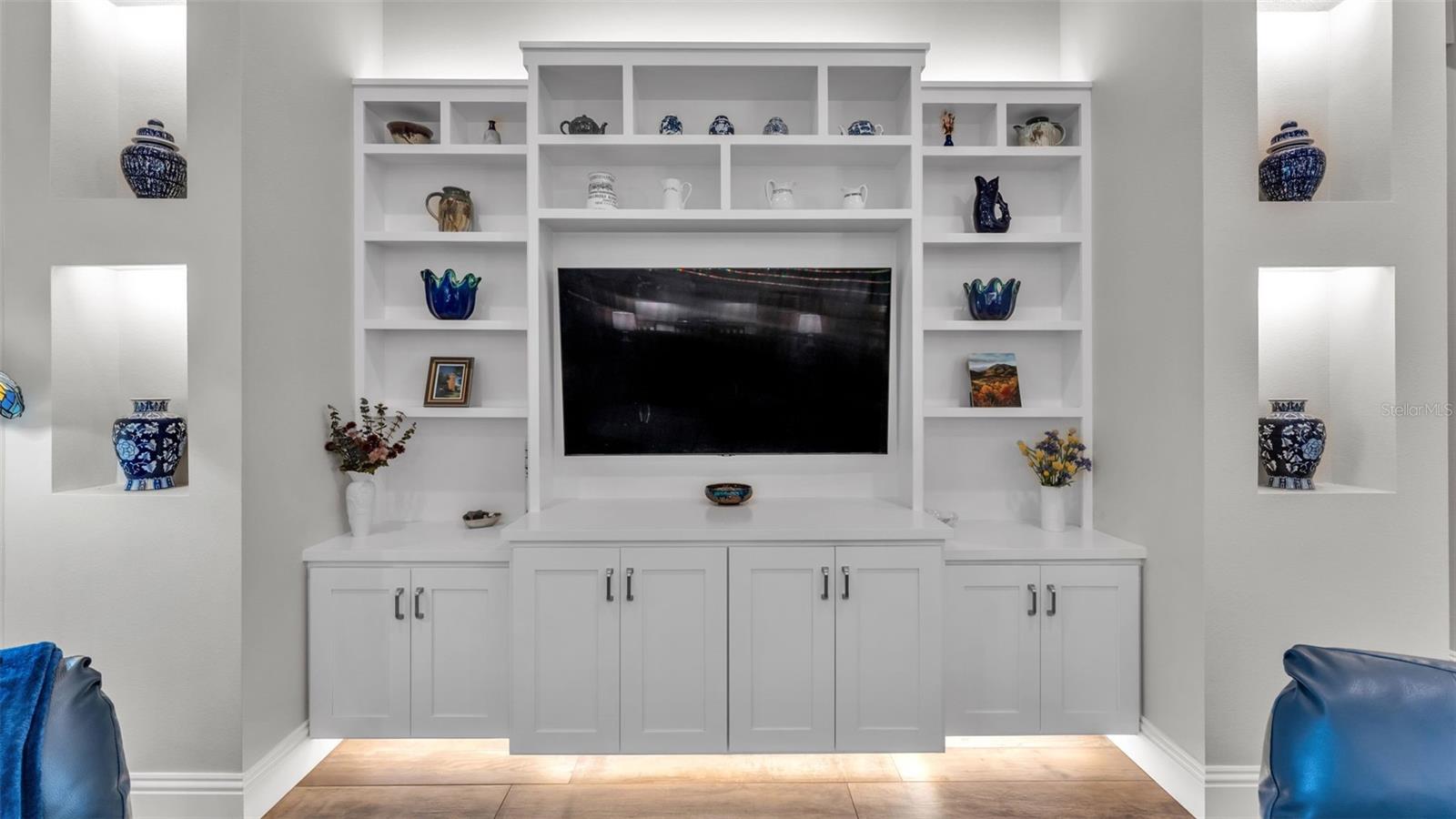 Image 11 of 74 For 6527 Emerald Woods Lane