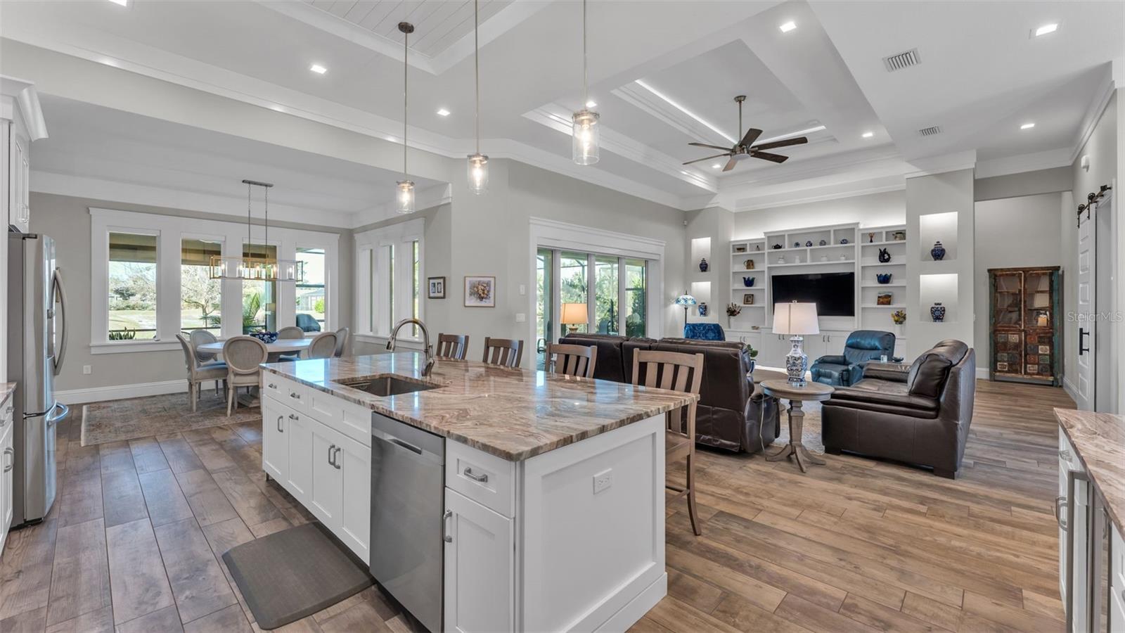 Image 17 of 74 For 6527 Emerald Woods Lane