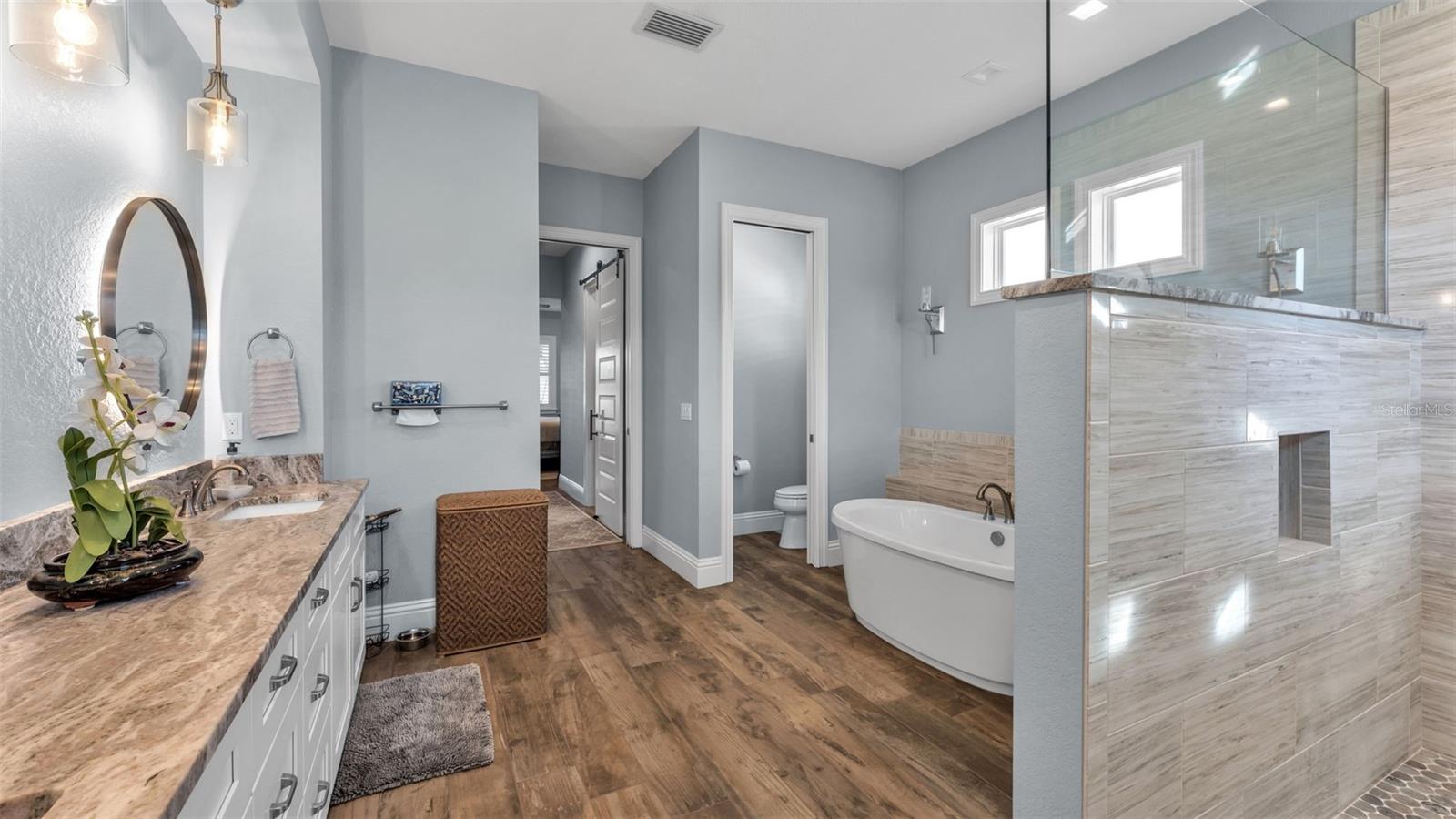 Image 33 of 74 For 6527 Emerald Woods Lane