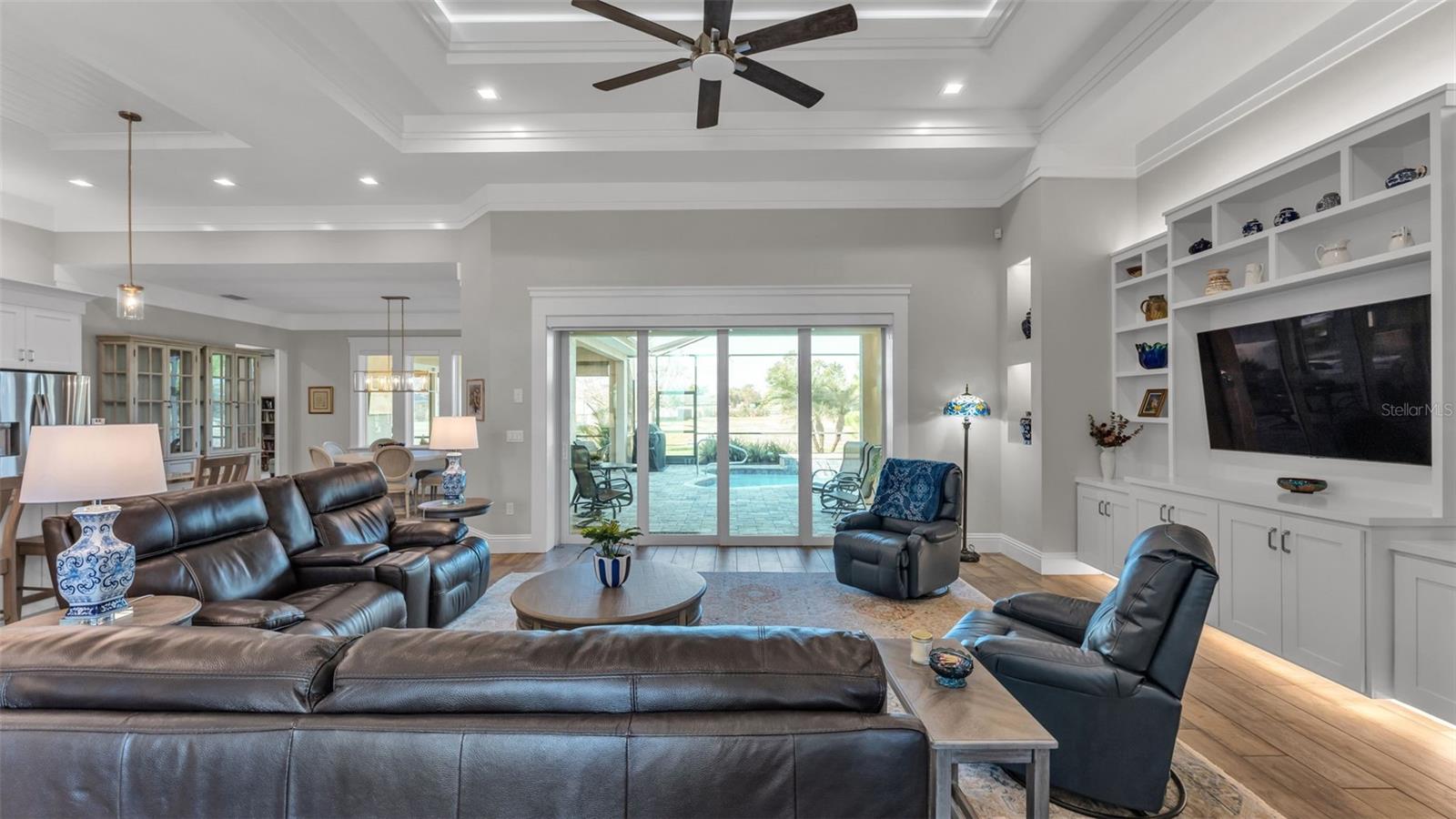 Image 9 of 74 For 6527 Emerald Woods Lane