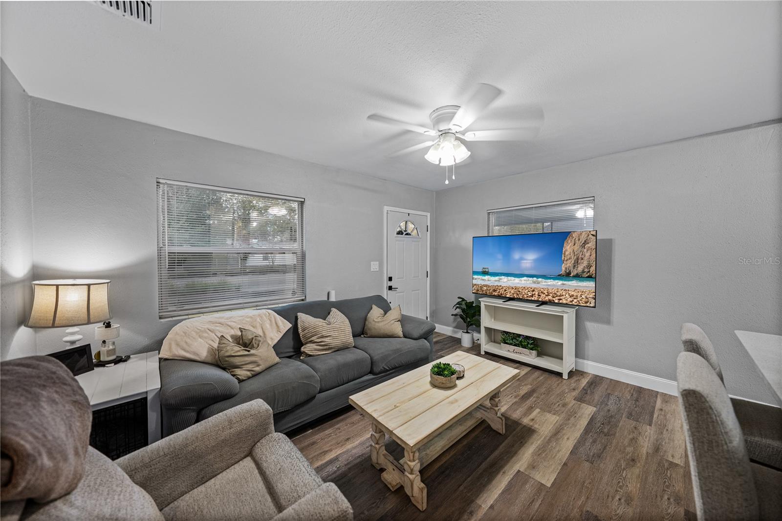 Image 17 of 53 For 527 Pilaklakaha Avenue