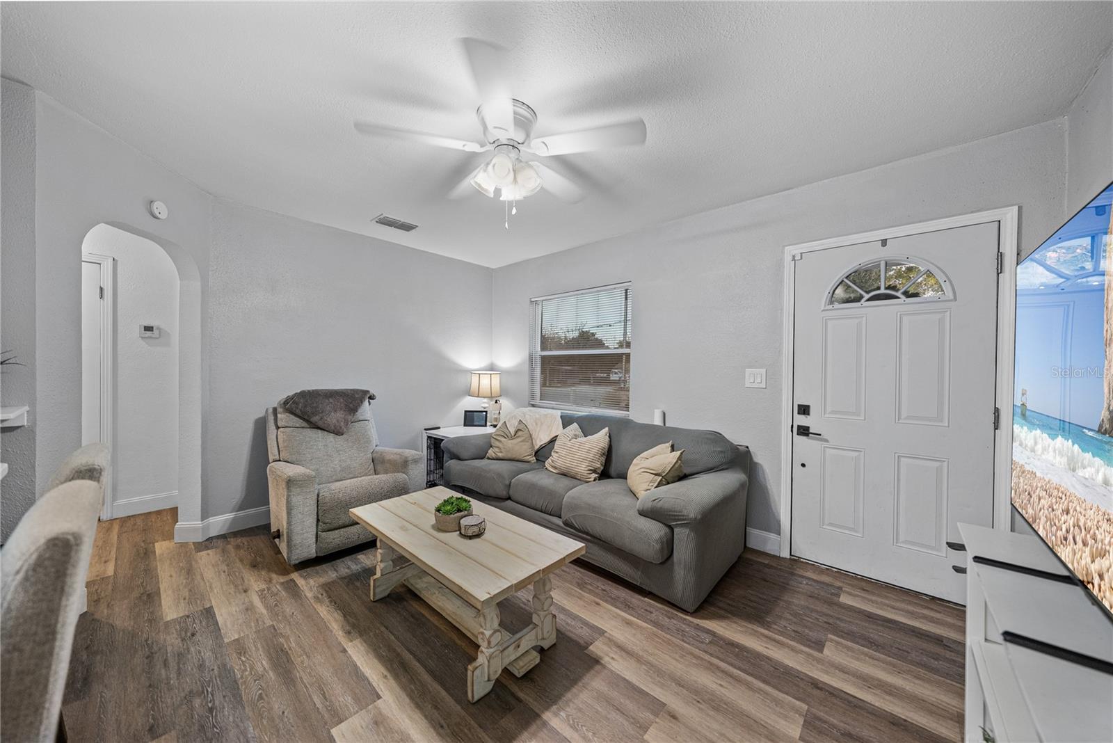 Image 18 of 53 For 527 Pilaklakaha Avenue