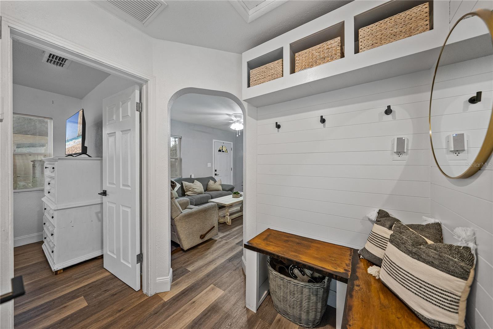 Image 21 of 53 For 527 Pilaklakaha Avenue