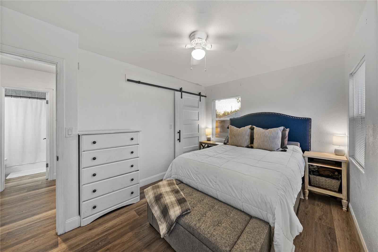 Image 24 of 53 For 527 Pilaklakaha Avenue