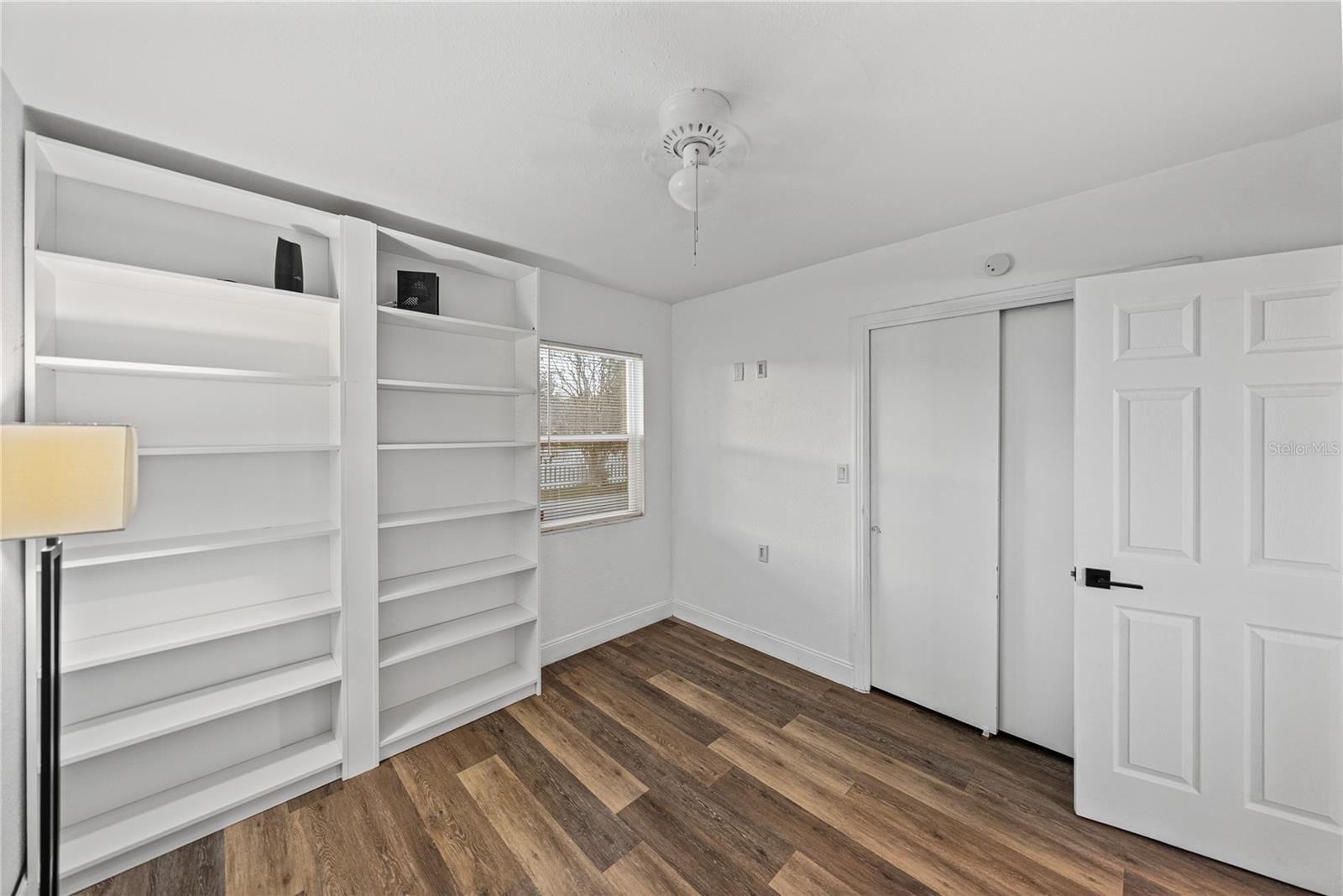 Image 29 of 53 For 527 Pilaklakaha Avenue