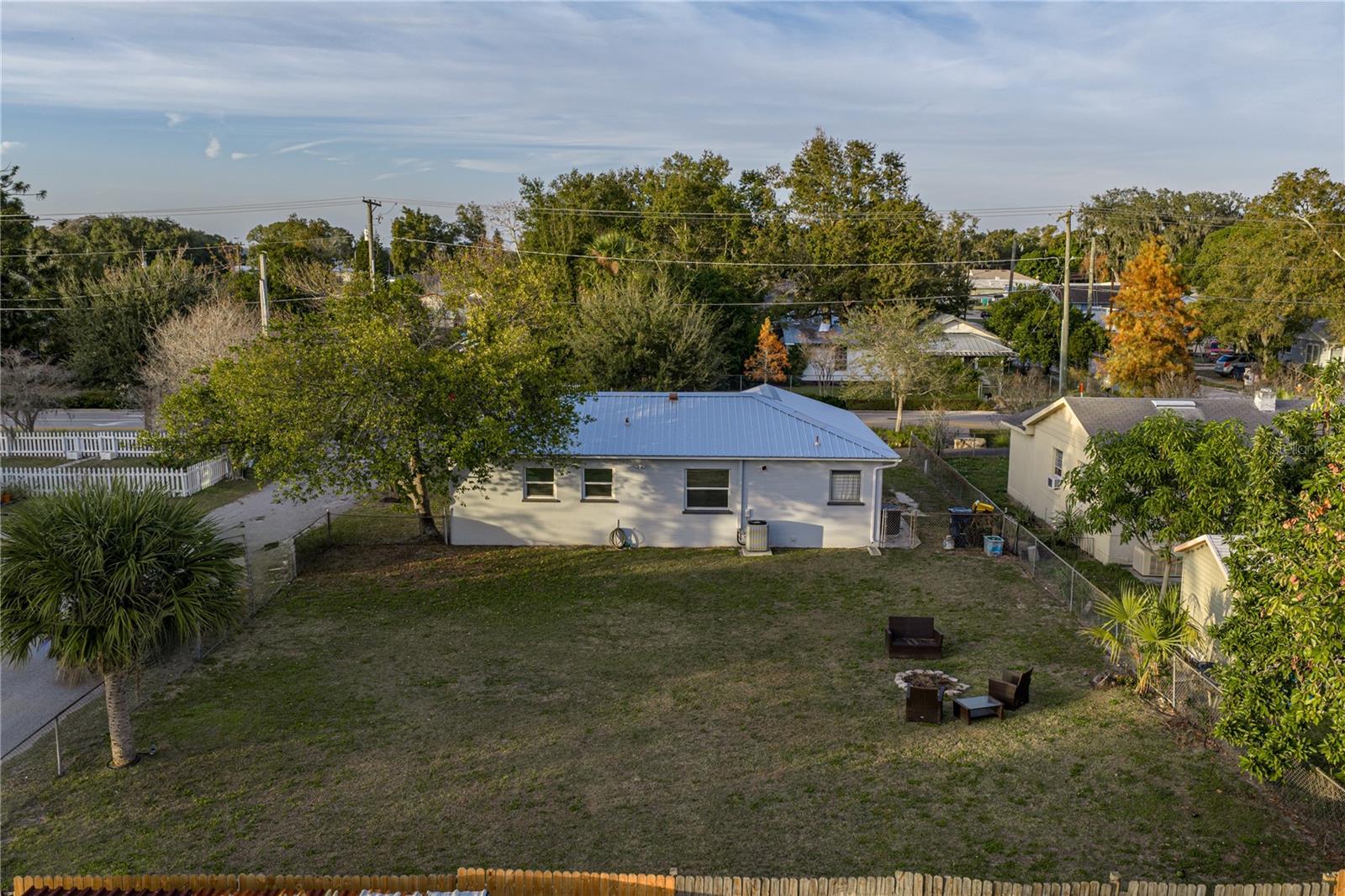 Image 37 of 53 For 527 Pilaklakaha Avenue