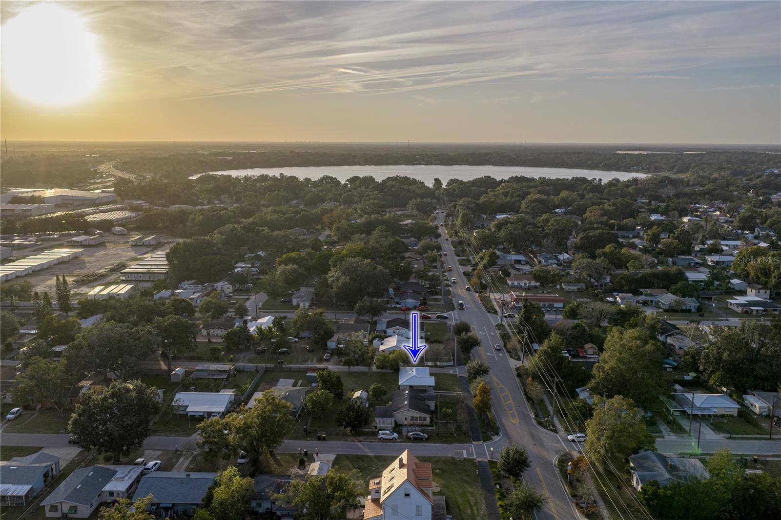 Image 40 of 53 For 527 Pilaklakaha Avenue