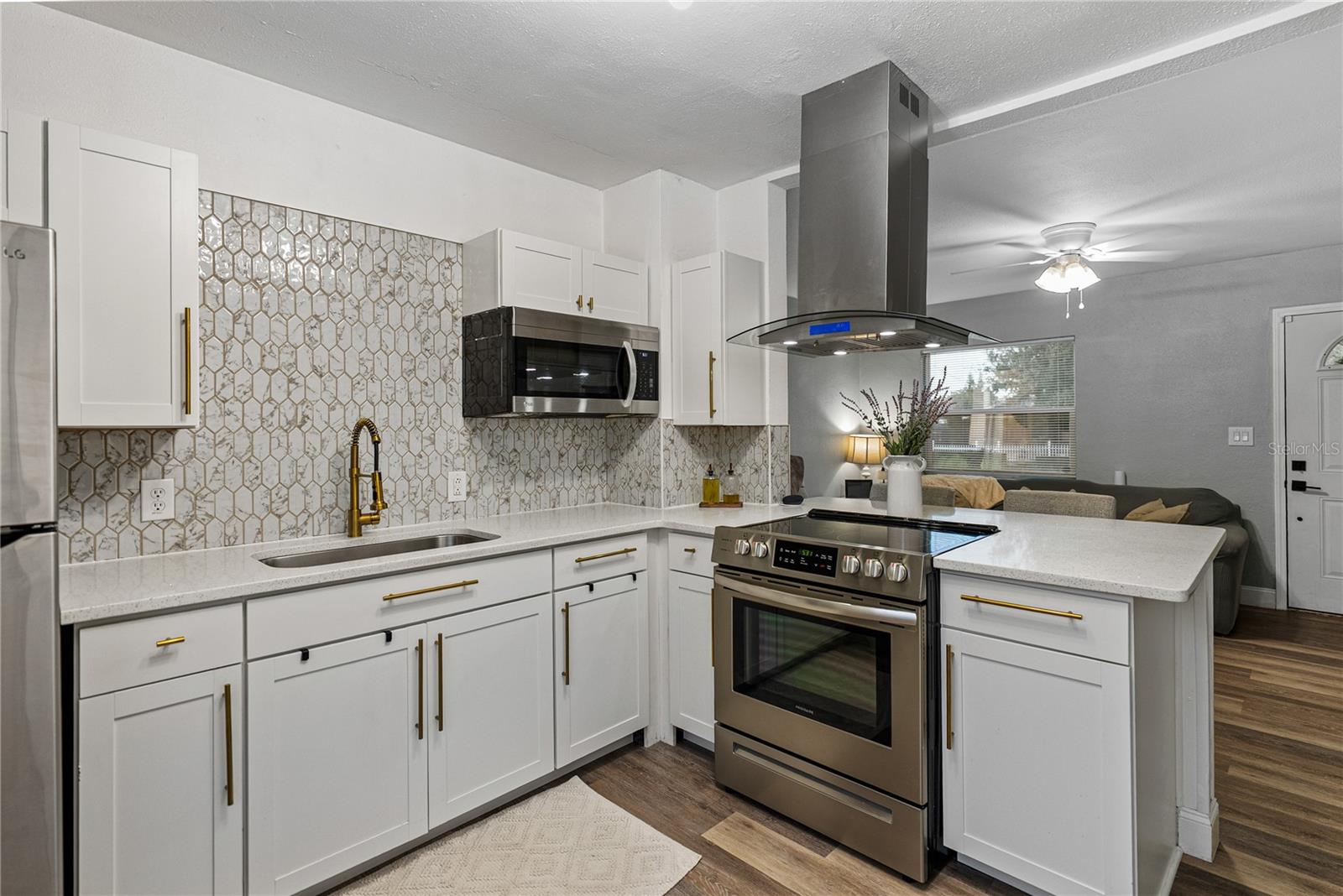 Image 9 of 53 For 527 Pilaklakaha Avenue