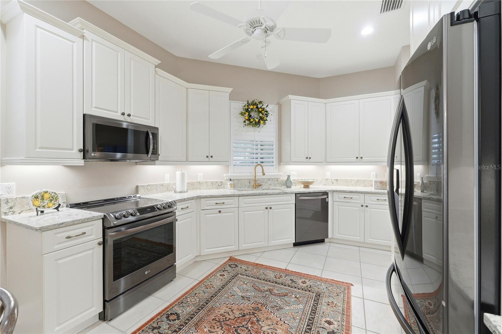 Image 14 of 47 For 106 Jardin Lane