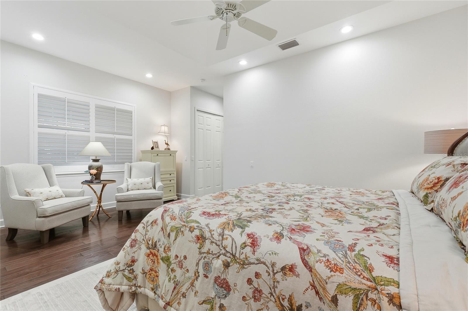 Image 18 of 47 For 106 Jardin Lane