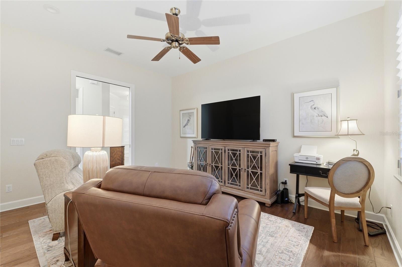 Image 27 of 47 For 106 Jardin Lane